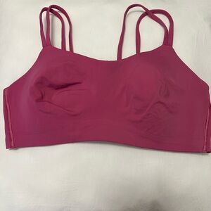 Fuchsia lululemon sports bra
